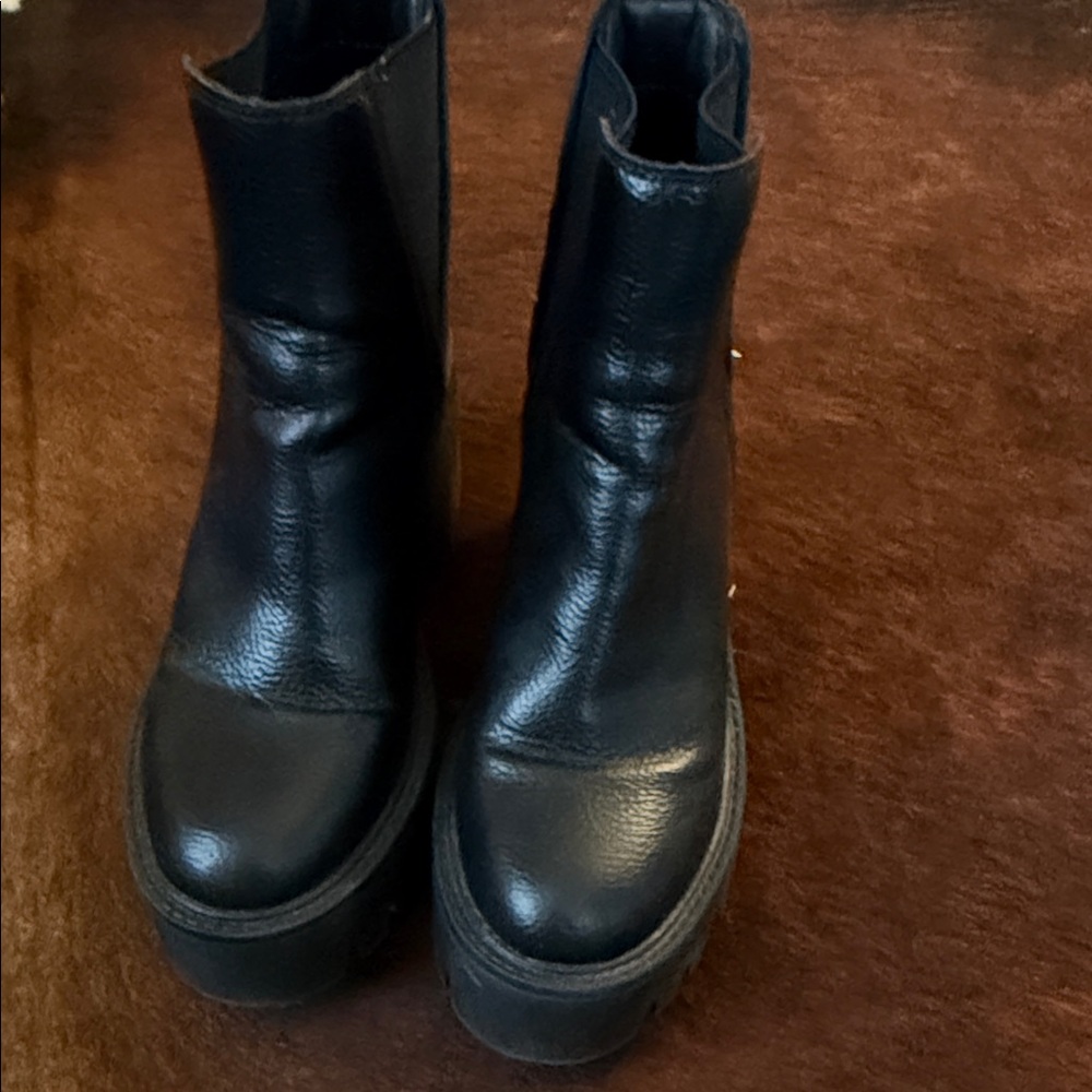 MIA Black Ankle Booties - Picture 1 of 2